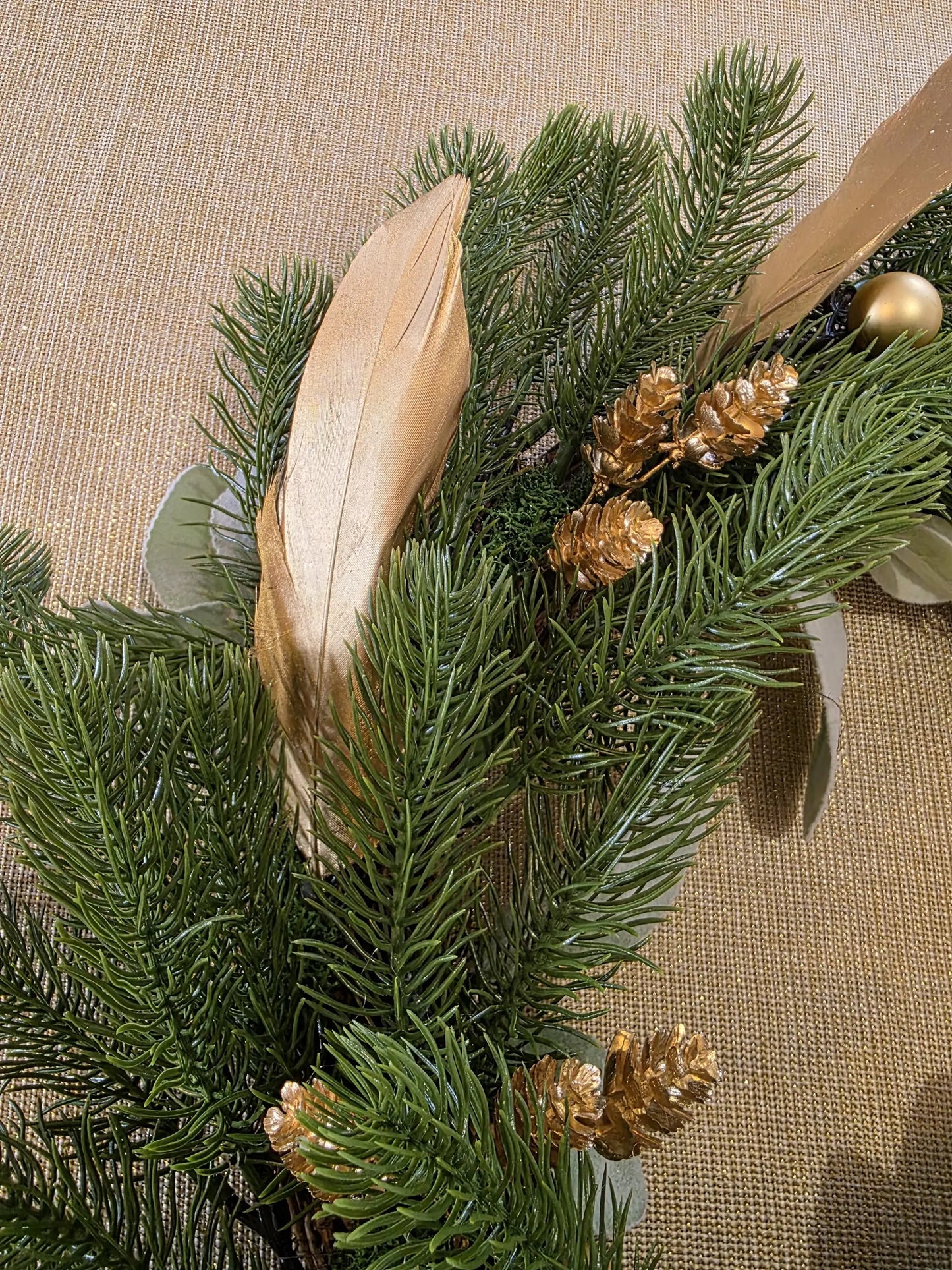 Golden – Couronne de Noël artisanale unique