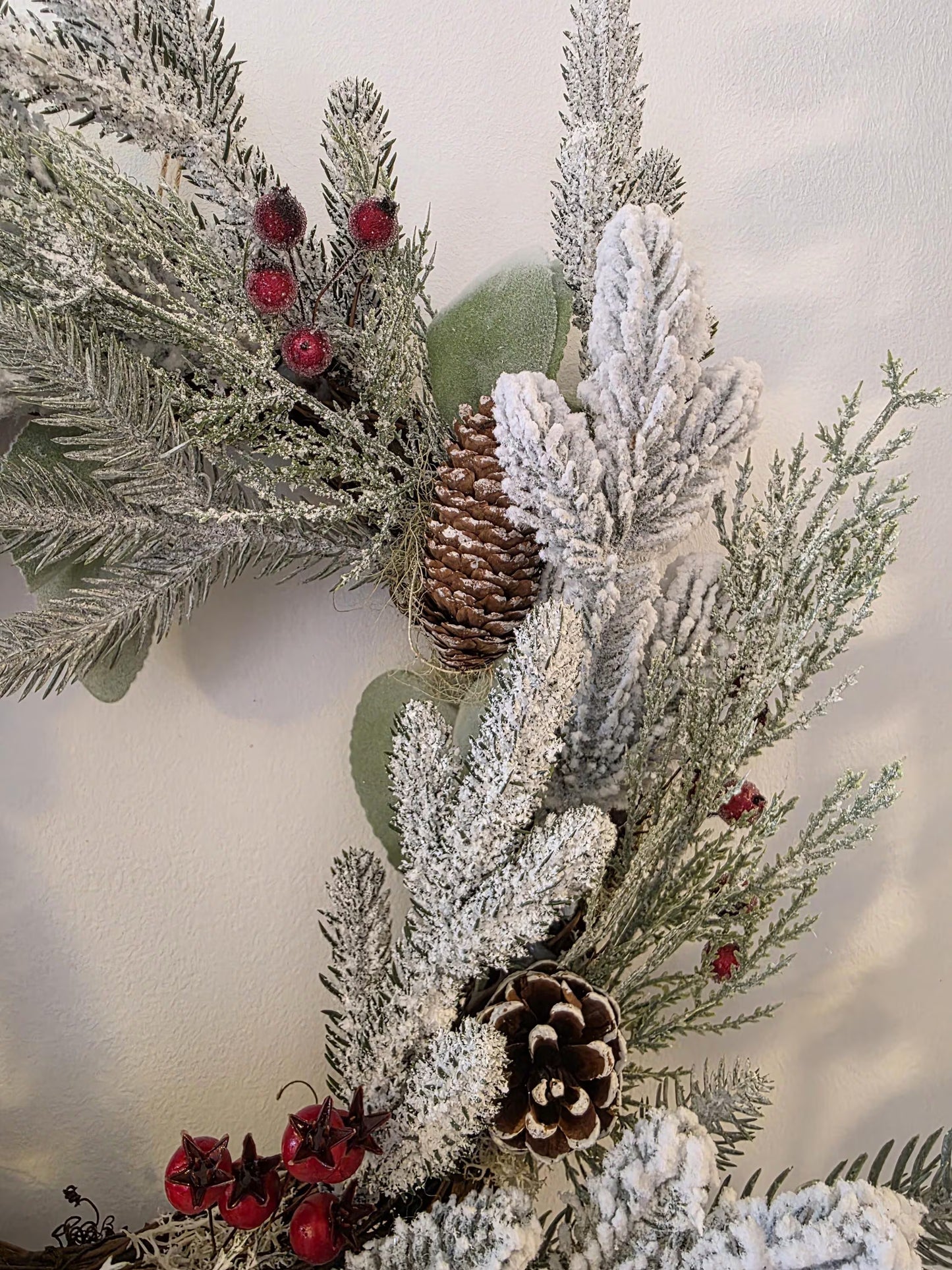 La Givrée – Couronne de Noël artisanale unique